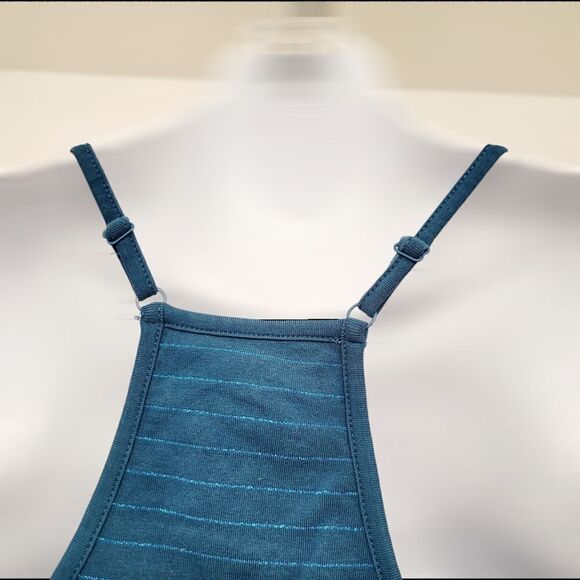 2/$20 Joe Fresh Blue Yoga Tank Top Size: XL - Picture 4 of 6